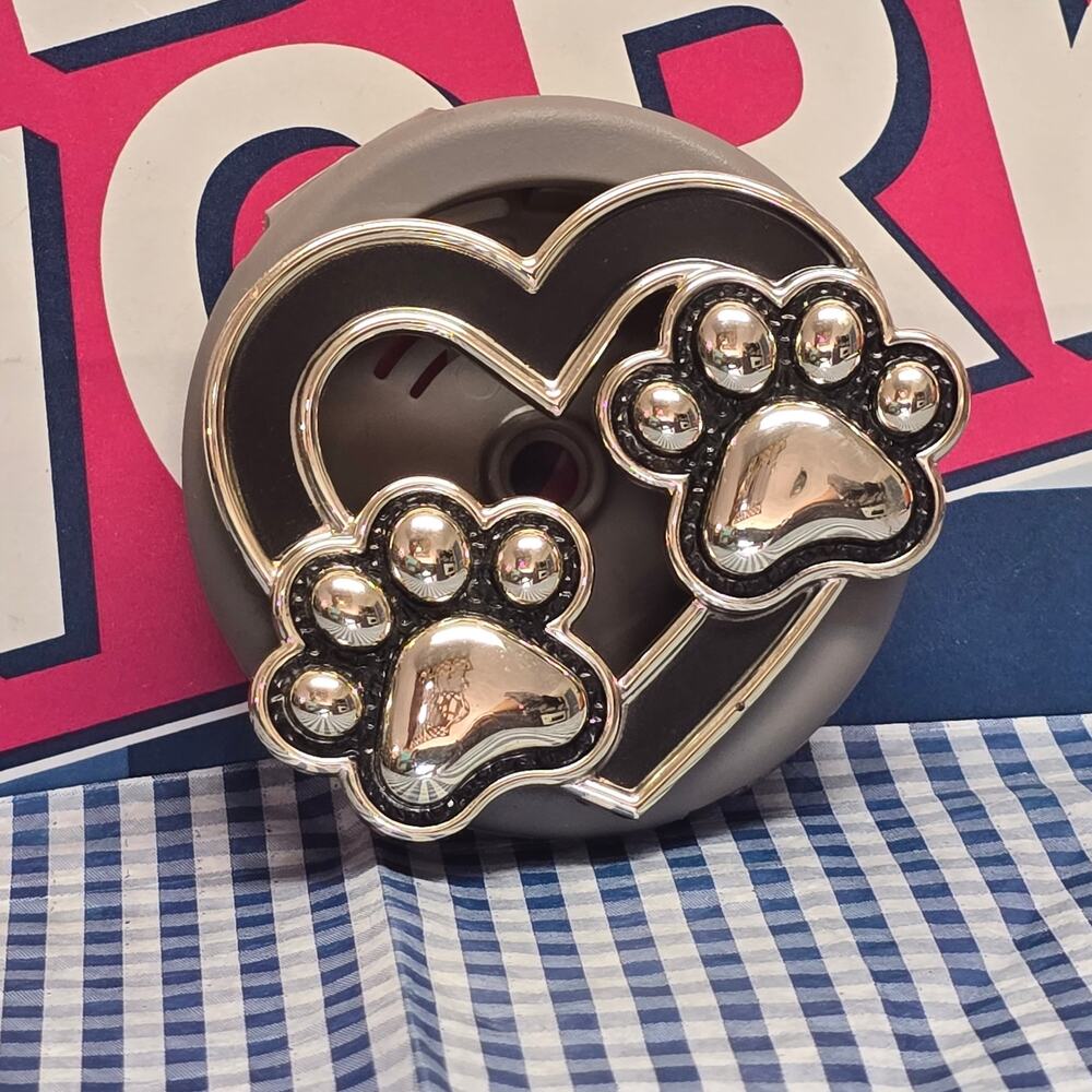 BBW Scentportable Black Heart Gold Dog Paws Fragrance Holder